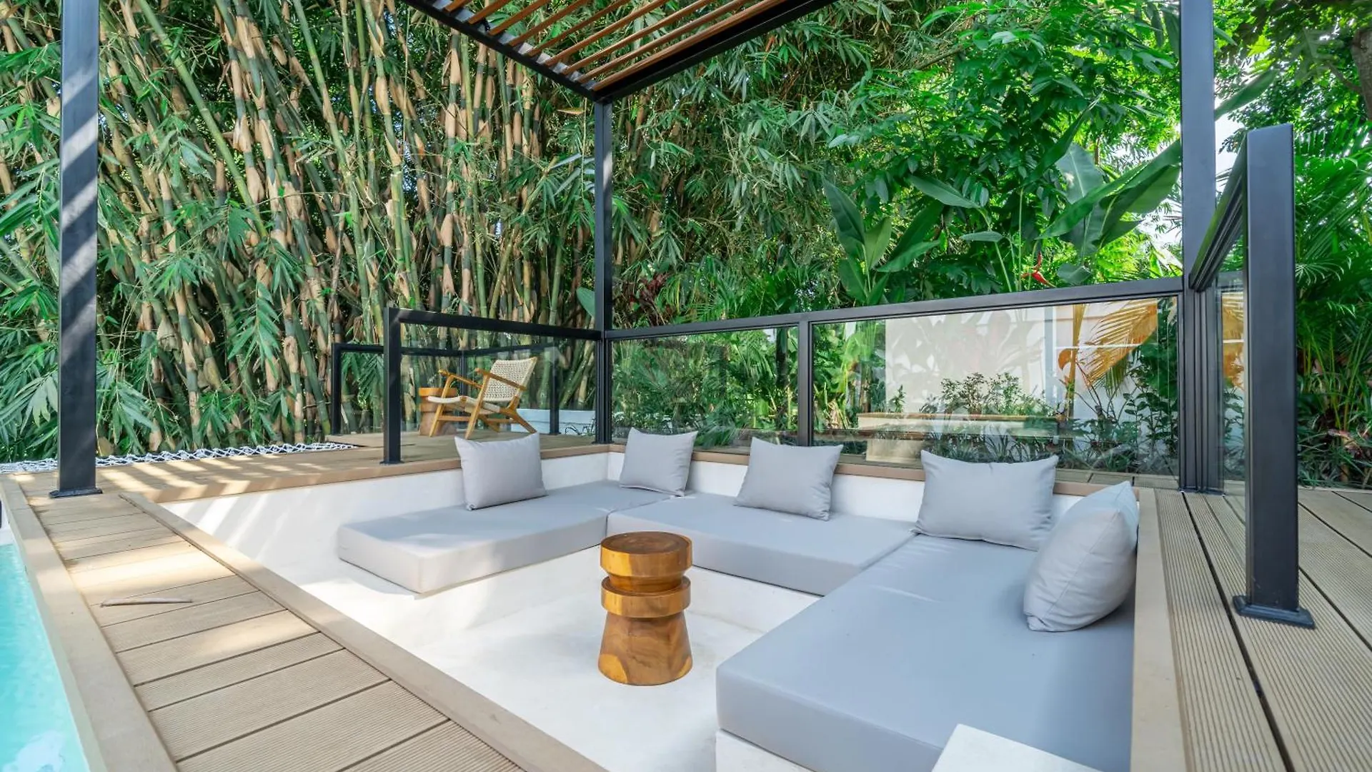 Julia - Luxurious Brand-New Villa With Panoramic Jungle Views And Expansive Pool Ubud 0*,